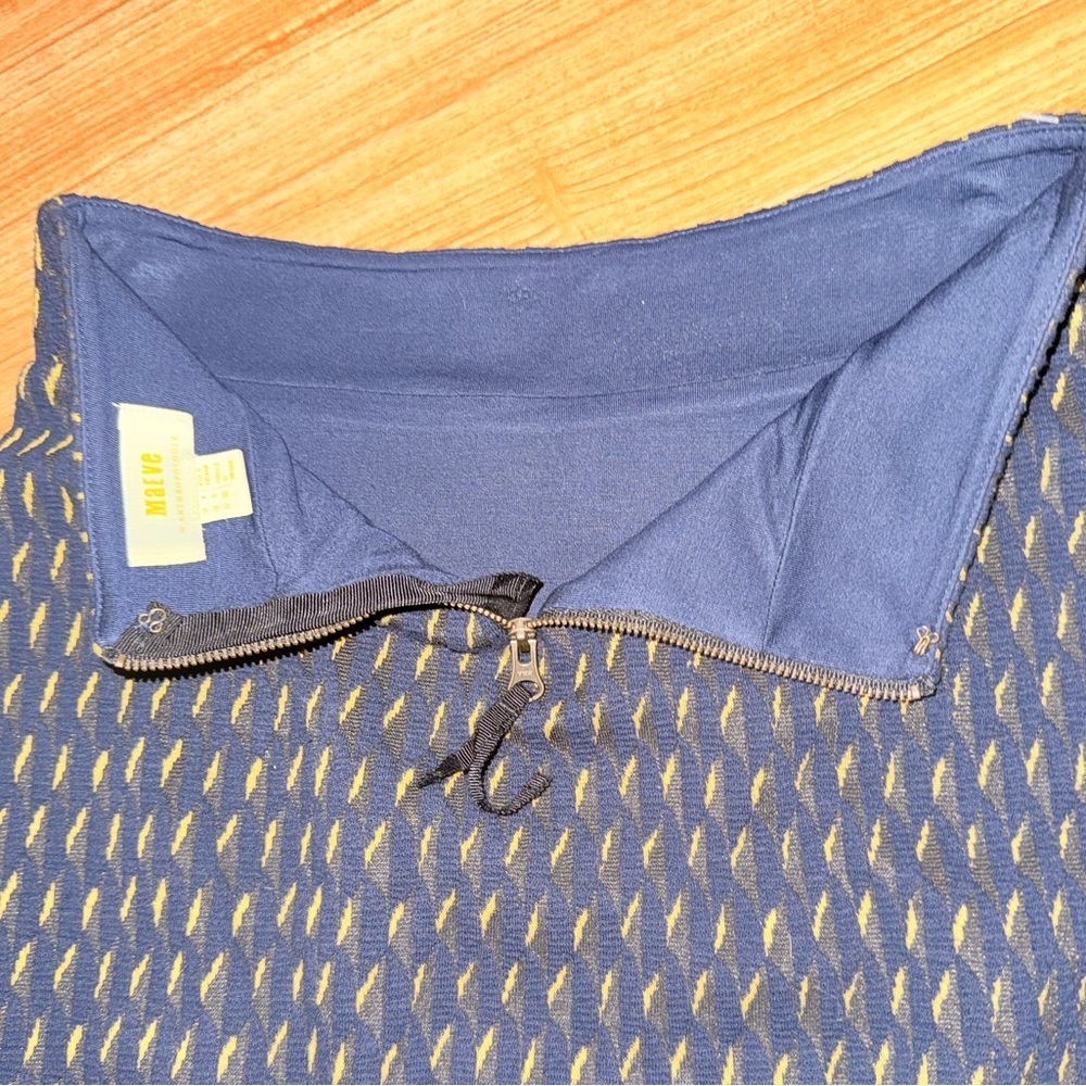 Anthropologie Maeve Hannon Navy Yellow Textured Slit Pencil Skirt size 0 - Picture 6 of 11
